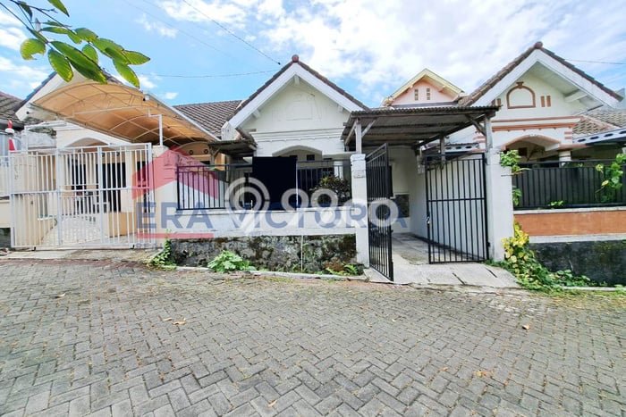 Rumah Bagus Siap Huni Di Karangploso Luas 55m2 Lokasi Strategis Rumah Bagus Siap Huni Di Karangploso Luas 55m2 Lokasi Strategis
