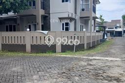 Jarang Ada! Rumah Sewa 5 Kamar Bagus Siap Huni Cilegon Indah Jarang Ada! Rumah Sewa 5 Kamar Bagus Siap Huni Cilegon Indah