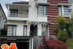 Rumah Luxury Modern Tanpa Renovasi di Dago Bandung Rumah Luxury Modern Tanpa Renovasi di Dago Bandung