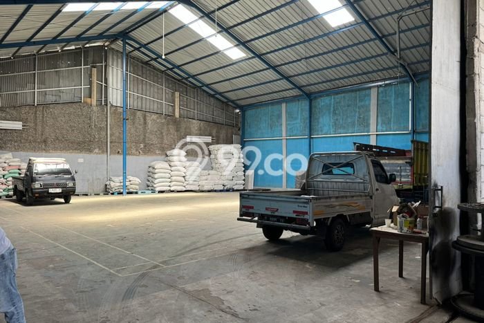 Area Strategis! Disewakan Gudang Lokasi Margaasih, Bandung Cocok untuk Bisnis Area Strategis! Disewakan Gudang Lokasi Margaasih, Bandung Cocok untuk Bisnis