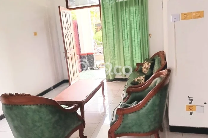 Rumah kawasan Banyumanik, 3 KM, Pemandangan Indah, Luas 240m2m² Bangunan 175m2m² Rumah kawasan Banyumanik, 3 KM, Pemandangan Indah, Luas 240m2m² Bangunan 175m2m²