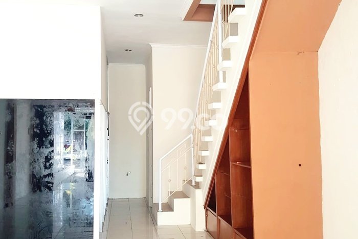 Ruko Siap Pakai Kawasan Banyumanik, Luas 120m², Lokasi Bisnis, Jalan Mudah Ruko Siap Pakai Kawasan Banyumanik, Luas 120m², Lokasi Bisnis, Jalan Mudah