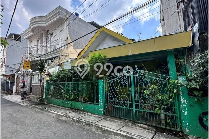 Rumah Luxury Modern Siap Huni di Bendungan Hilir Jakarta Pusat Rumah Luxury Modern Siap Huni di Bendungan Hilir Jakarta Pusat