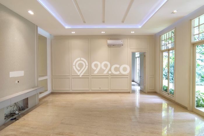 Hunian Bagus Disewakan di Kemang, Jakarta Selatan LT 750m2, LB 825m2 Hunian Bagus Disewakan di Kemang, Jakarta Selatan LT 750m2, LB 825m2