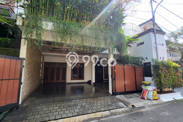 Jual Rumah Mewah Elegan Dengan View Eksklusif di Pondok Indah, Jakarta Selatan Jual Rumah Mewah Elegan Dengan View Eksklusif di Pondok Indah, Jakarta Selatan