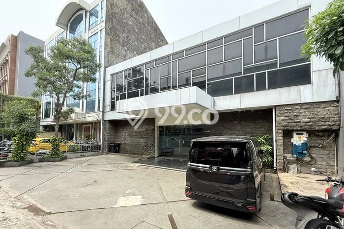 Kantor Usaha Dijual di Kebayoran Baru Jakarta Selatan LT 365m2 & LB 420m2 Kantor Usaha Dijual di Kebayoran Baru Jakarta Selatan LT 365m2 & LB 420m2