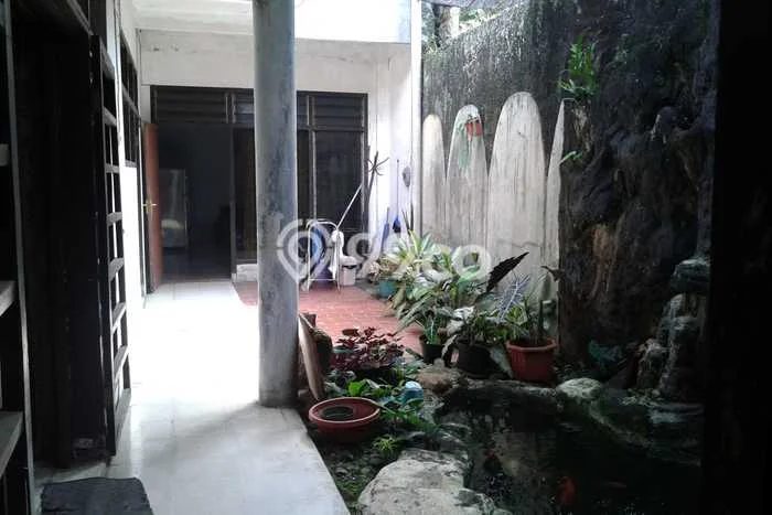 Rumah Modern 3 Kamar LT 135m2 di Sindang Barang Rumah Modern 3 Kamar LT 135m2 di Sindang Barang
