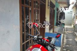Dijual Hunian Rumah Terawat 7 Kamar di Pondok Betung, Tangerang Dijual Hunian Rumah Terawat 7 Kamar di Pondok Betung, Tangerang