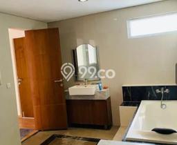 For Sale! Luxury House LT 120m2 Desain Modern di Pondok Indah For Sale! Luxury House LT 120m2 Desain Modern di Pondok Indah