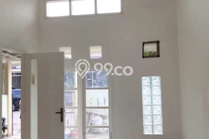 For Sale Rumah 2 Kamar Lokasi Ideal Nyaman dan Strategis di Serpong For Sale Rumah 2 Kamar Lokasi Ideal Nyaman dan Strategis di Serpong