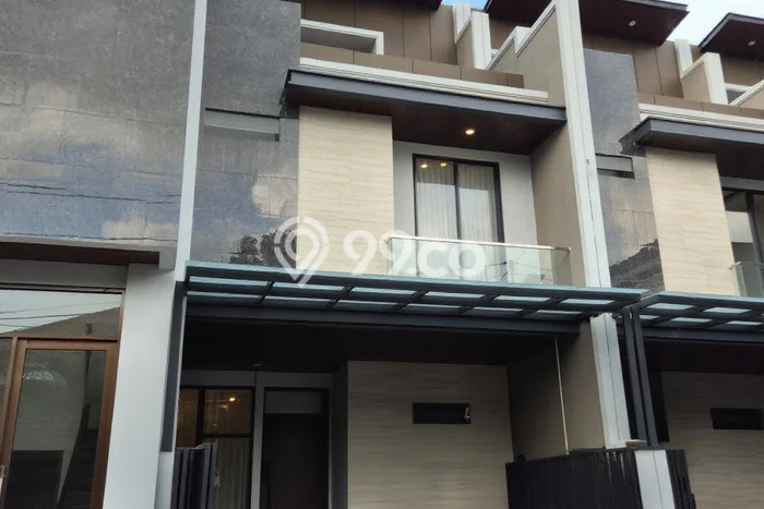 Unit Ruko Dijual di Surabaya LT 70m2 & LB 180m2 Unit Ruko Dijual di Surabaya LT 70m2 & LB 180m2