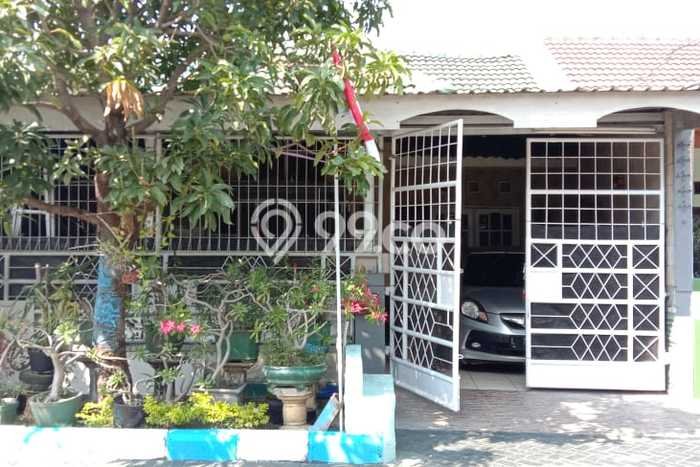 For Sale Rumah 3 Kamar Lokasi Ideal Bagus dan Strategis di Sidoarjo For Sale Rumah 3 Kamar Lokasi Ideal Bagus dan Strategis di Sidoarjo