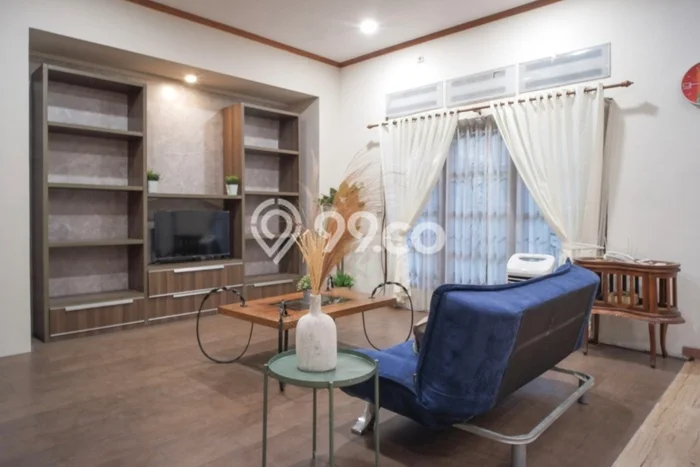Dijual Rumah Mewah Megah Dengan View Cantik di Margorejo, Surabaya Dijual Rumah Mewah Megah Dengan View Cantik di Margorejo, Surabaya