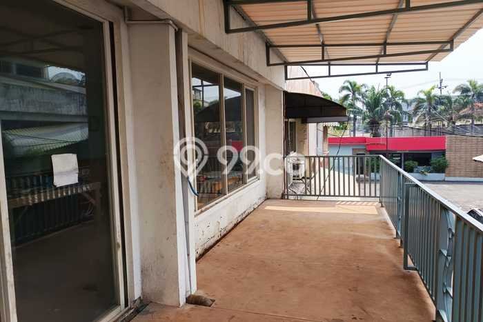 Unit Ruko Dijual di Surabaya LT 180m2 & LB 330m2 Unit Ruko Dijual di Surabaya LT 180m2 & LB 330m2