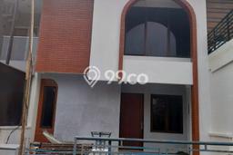 Dijual Hunian Rumah Terawat 3 Kamar di Citraland, Surabaya Dijual Hunian Rumah Terawat 3 Kamar di Citraland, Surabaya