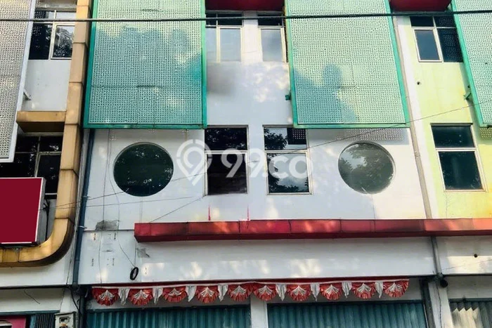 Ruko Bagus Dijual LB 177m2 Lokasi Strategis Surabaya Area Cocok untuk Bisnis Ruko Bagus Dijual LB 177m2 Lokasi Strategis Surabaya Area Cocok untuk Bisnis