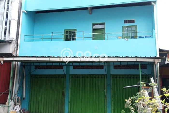 Unit Ruko Dijual di Surabaya LT 134m2 & LB 122m2 Unit Ruko Dijual di Surabaya LT 134m2 & LB 122m2