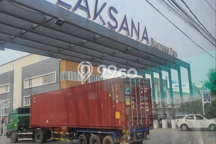 LOKASI PREMIUM! Gudang Area Bisnis di Pakuhaji, Luas 750m2m², Siap Operasional LOKASI PREMIUM! Gudang Area Bisnis di Pakuhaji, Luas 750m2m², Siap Operasional