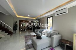 Hunian Eksklusif Siap Huni LT 155m2 di Karawaci, Tangerang Hunian Eksklusif Siap Huni LT 155m2 di Karawaci, Tangerang