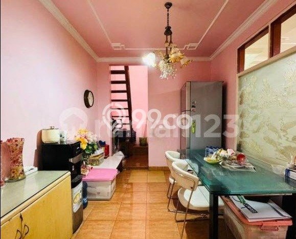 Jual Rumah Luas Megah Dengan View Eksklusif di Puri Media, Jakarta Barat Jual Rumah Luas Megah Dengan View Eksklusif di Puri Media, Jakarta Barat