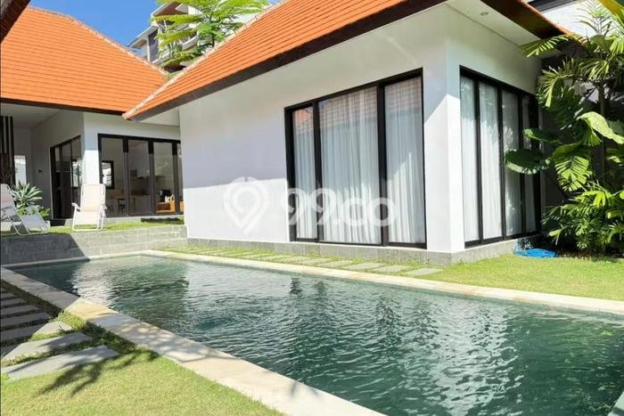 Rumah Modern LT 412m² Siap Huni di Kompleks Cluster Cemagi, Badung Rumah Modern LT 412m² Siap Huni di Kompleks Cluster Cemagi, Badung