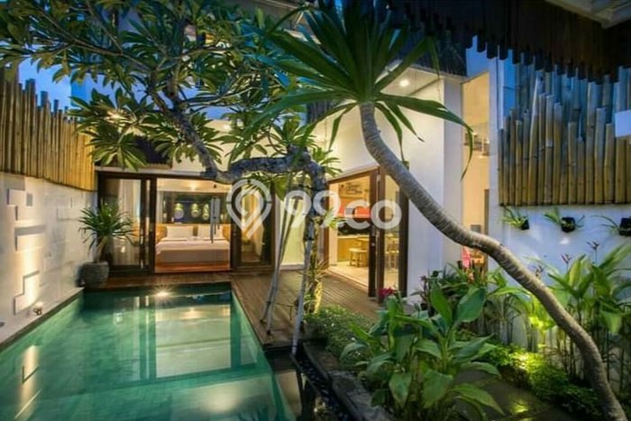 Rumah Nyaman area Seminyak, Badung, Luas 266m² LB 270m² Rumah Nyaman area Seminyak, Badung, Luas 266m² LB 270m²