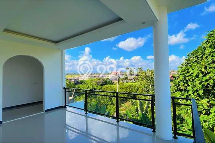 HOT DEAL! Vila Kawasan , Area 225m2m², Lokasi Strategis HOT DEAL! Vila Kawasan , Area 225m2m², Lokasi Strategis