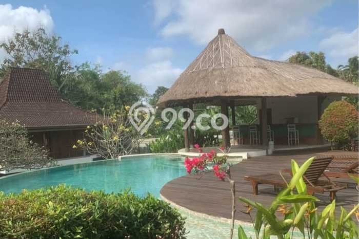 Vila Kawasan , Area 2060m2m², Posisi Strategis Vila Kawasan , Area 2060m2m², Posisi Strategis