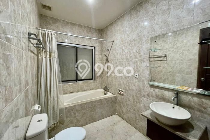 Vila Disewakan Kawasan , Luas 0m2m², Lokasi Premium, Nilai Bersaing Vila Disewakan Kawasan , Luas 0m2m², Lokasi Premium, Nilai Bersaing