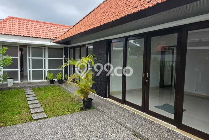 Disewakan Rumah Murah di Sanur Denpasar dengan 3 Kamar Tidur Disewakan Rumah Murah di Sanur Denpasar dengan 3 Kamar Tidur