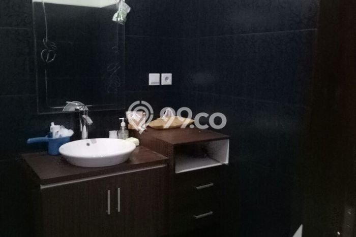 For Sale! Premium House LT 150m2 Desain Elegan di Panjer For Sale! Premium House LT 150m2 Desain Elegan di Panjer