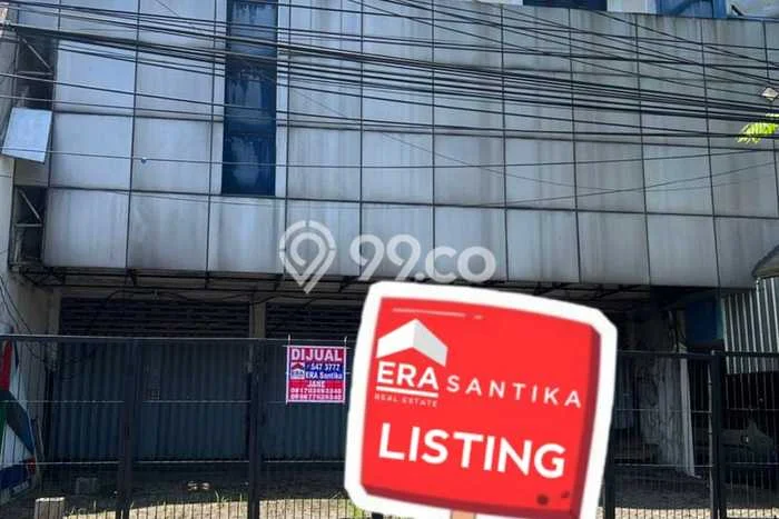 Unit Ruko Dijual di Surabaya LT 300m2 & LB 200m2 Unit Ruko Dijual di Surabaya LT 300m2 & LB 200m2