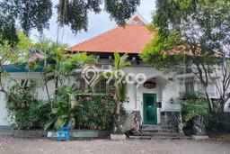 Rumah Elit Akses Mudah di Surabaya Unfurnished Rumah Elit Akses Mudah di Surabaya Unfurnished