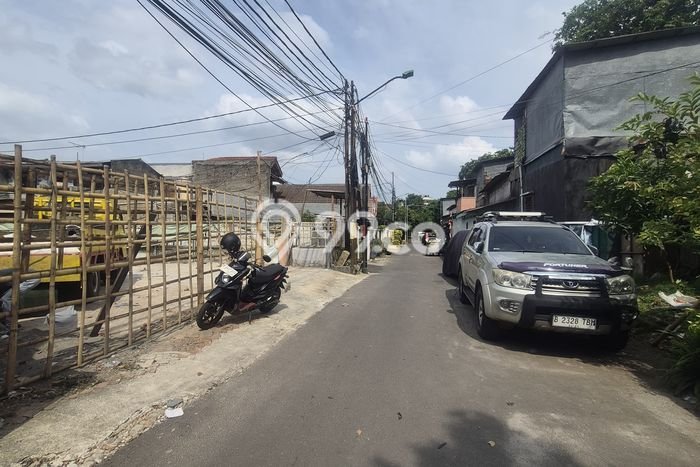 Lahan Strategis di Duren Sawit Dijual dengan Luas 240m2 Lahan Strategis di Duren Sawit Dijual dengan Luas 240m2