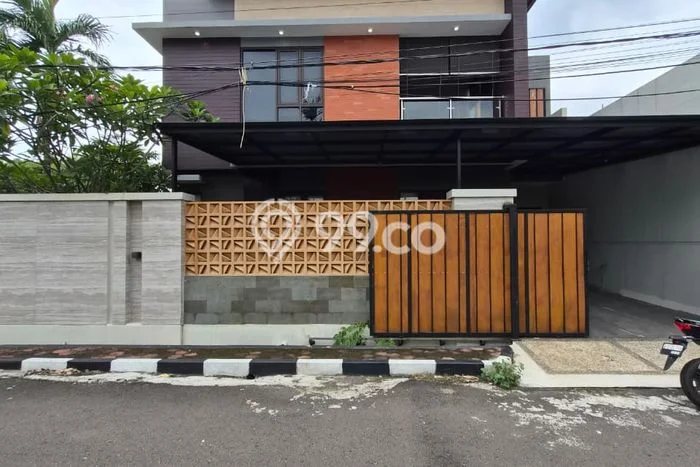 Sewa Rumah Murah di Pondok Kelapa Jakarta Timur dengan 4 KT Sewa Rumah Murah di Pondok Kelapa Jakarta Timur dengan 4 KT