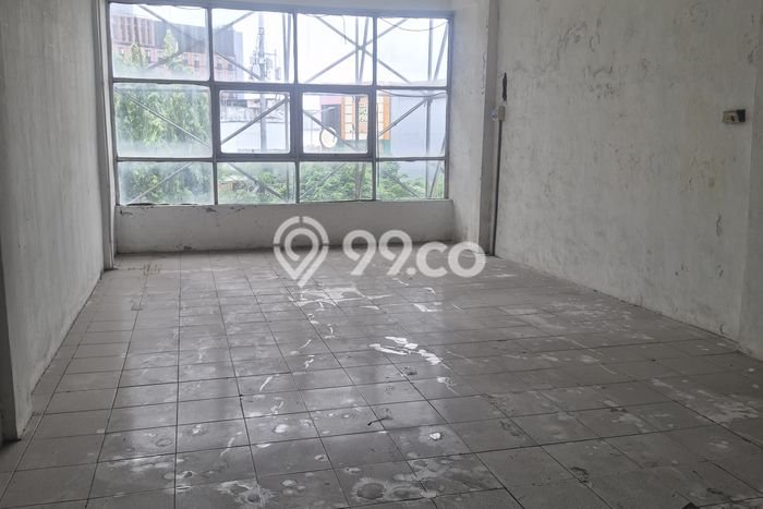 Ruko Dijual di Prime Area Jakarta Timur Luas 202m2 Ruko Dijual di Prime Area Jakarta Timur Luas 202m2