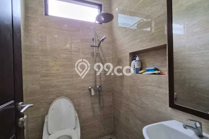 Sewa Rumah Murah di Pondok Kelapa Jakarta Timur dengan 4 KT Sewa Rumah Murah di Pondok Kelapa Jakarta Timur dengan 4 KT