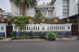 Siap Huni Rumah Mewah 4 Kamar di Tebet Dekat ke Mana Saja Siap Huni Rumah Mewah 4 Kamar di Tebet Dekat ke Mana Saja