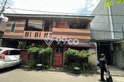 Dijual Rumah Premium dengan Fasilitas Sekitar Komplit di Matraman, Jakarta Timur Dijual Rumah Premium dengan Fasilitas Sekitar Komplit di Matraman, Jakarta Timur