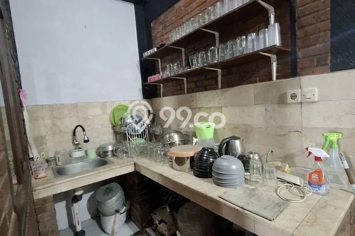Lokasi strategis! Rumah siap huni disewakan di Banyumanik LB 90m2 Lokasi strategis! Rumah siap huni disewakan di Banyumanik LB 90m2
