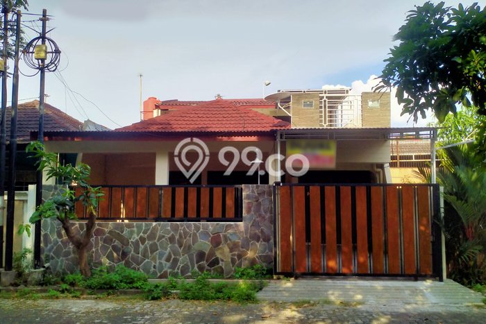 Rumah di Puri Anjasmoro, Semarang, Luas 135m² Bangunan 150m² Rumah di Puri Anjasmoro, Semarang, Luas 135m² Bangunan 150m²