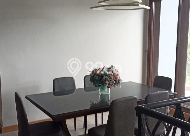 Rumah PREMIUM! di Candi Golf, Semarang, Luas 200m² Bangunan 250m², HARGA SPESIAL Rumah PREMIUM! di Candi Golf, Semarang, Luas 200m² Bangunan 250m², HARGA SPESIAL