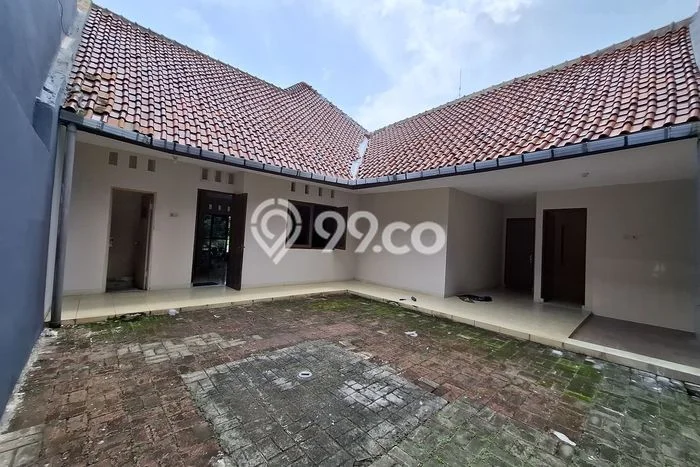 Rumah Eksklusif Siap Huni LT 234m2 di Banyumanik, Semarang Rumah Eksklusif Siap Huni LT 234m2 di Banyumanik, Semarang