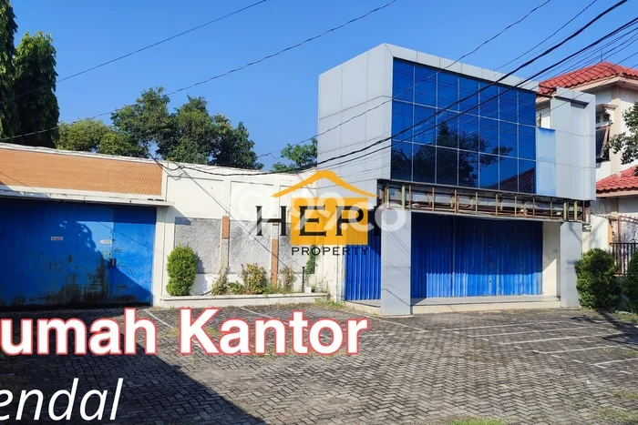 Rumah di Kendal, 3 KT, Dekat Rumah Sakit, LT 817m² Bangunan 350m² Rumah di Kendal, 3 KT, Dekat Rumah Sakit, LT 817m² Bangunan 350m²