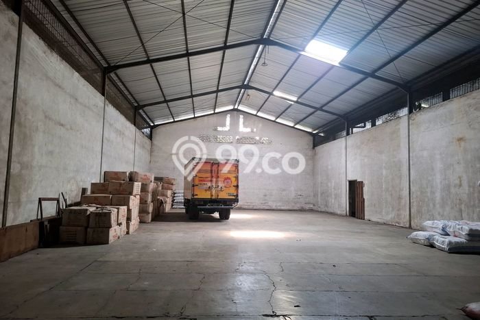 Lokasi Strategis! Dijual Gudang Bisnis di Semarang Barat, Semarang Kondisi Baik Lokasi Strategis! Dijual Gudang Bisnis di Semarang Barat, Semarang Kondisi Baik