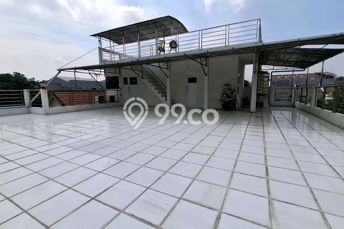 Rumah Luxury Modern Tanpa Renovasi di Pleburan Semarang Rumah Luxury Modern Tanpa Renovasi di Pleburan Semarang