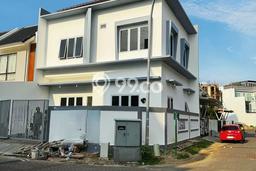 Rumah Elit Modern Tanpa Renovasi di Metland Puri Jakarta Barat Rumah Elit Modern Tanpa Renovasi di Metland Puri Jakarta Barat