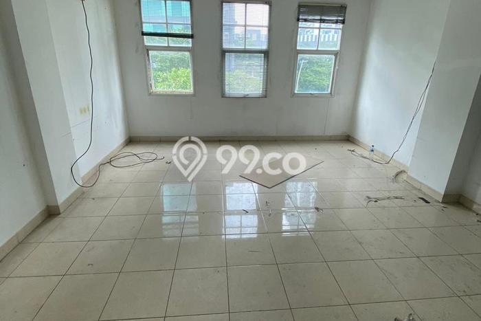 Ruko Dijual di Prime Area Jakarta Barat Luas 350m2 Ruko Dijual di Prime Area Jakarta Barat Luas 350m2
