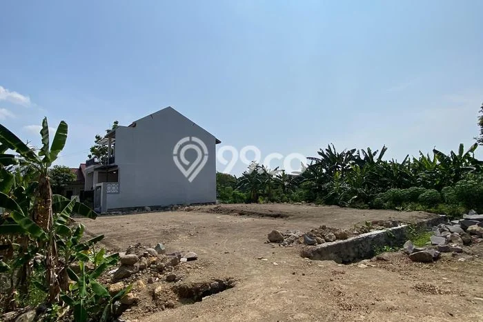 Hunian Cantik Modern Lb 64m2 di Pedurungan, Semarang Hunian Cantik Modern Lb 64m2 di Pedurungan, Semarang
