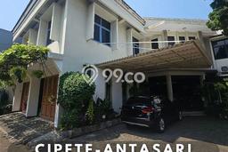 Rumah Elit Modern Tanpa Renovasi di Cipete Jakarta Selatan Rumah Elit Modern Tanpa Renovasi di Cipete Jakarta Selatan